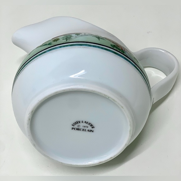 Rare Vintage Discontinued Antique 1978 ESTEE LAUDER PORCELAIN Pitcher - Picture 3 of 16